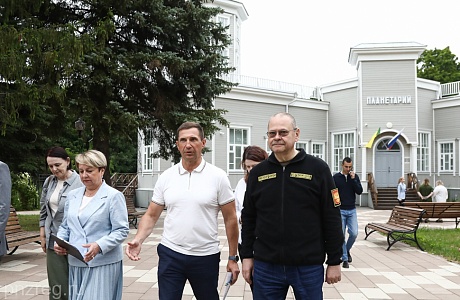 Губернатор поддержал инициативу пензенцев о присвоении Александру Самокутяеву звания Почетного гражданина Пензенской области Губернатор поддержал инициативу пензенцев о присвоении Александру Самокутяеву звания Почетного гражданина Пензенской области